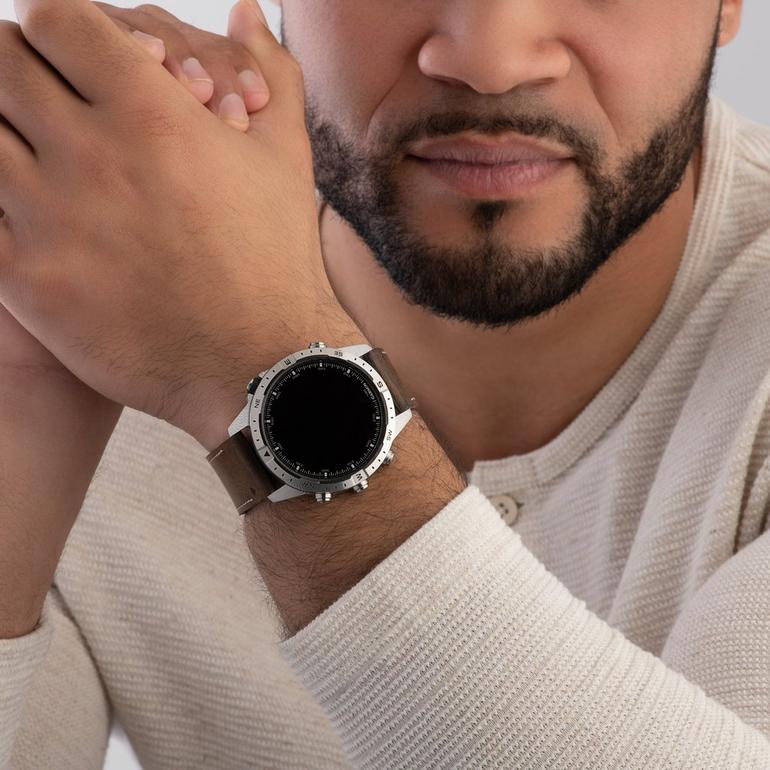 Relógio inteligente Garmin MARQ Adventurer (2ª geração) em aço Damasco, 46 mm, 2.800 £