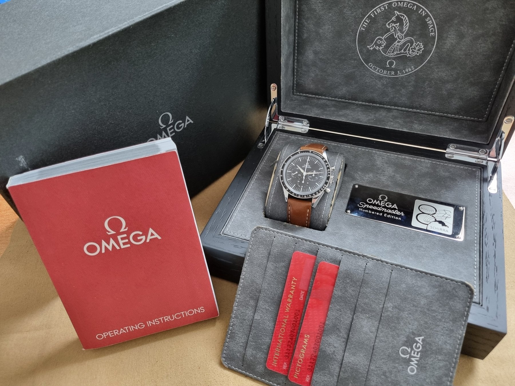 Omega - Speedmaster - 311.32.40.30.01.001 - Hombre - 2000 - 2010