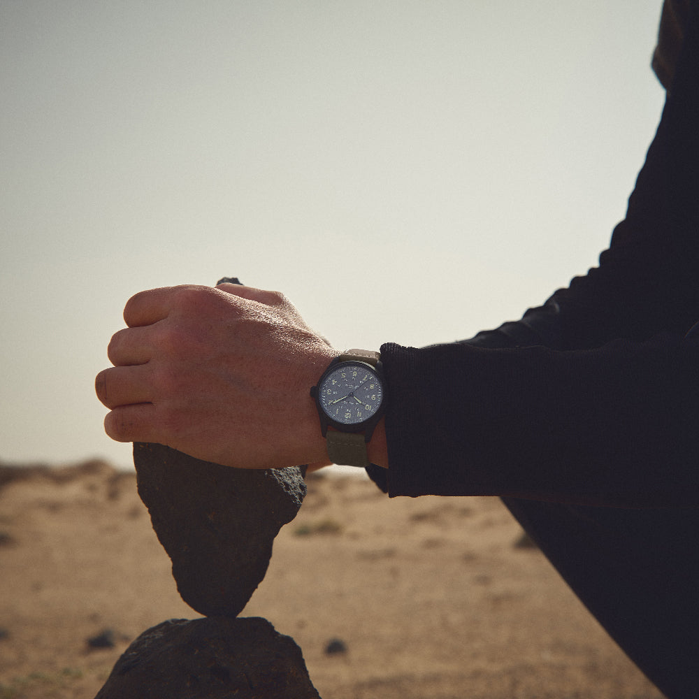 Relógio Hamilton Khaki Field H70215880 em Titânio Caqui