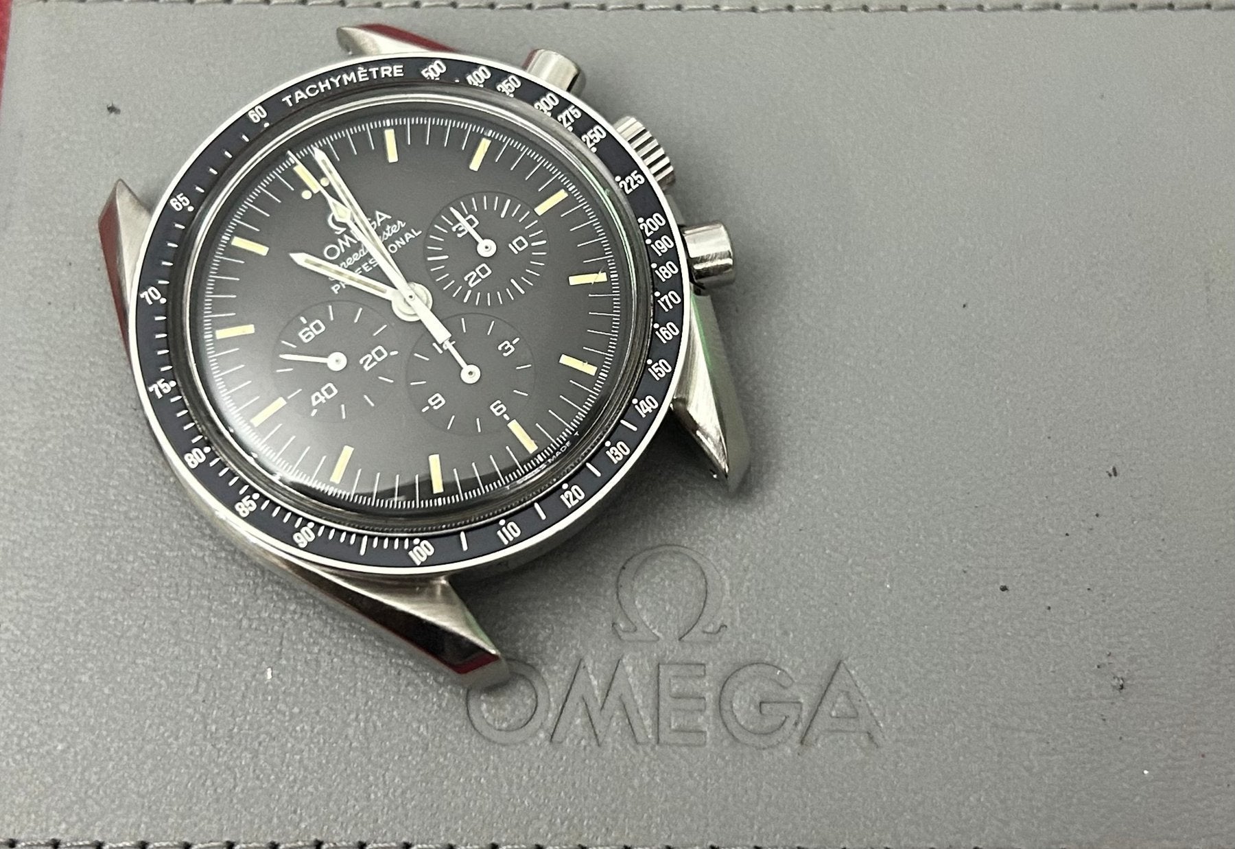 Omega - Speedmaster Moonwatch "Amarelo" - 3450808 - Homem - 1990-1999