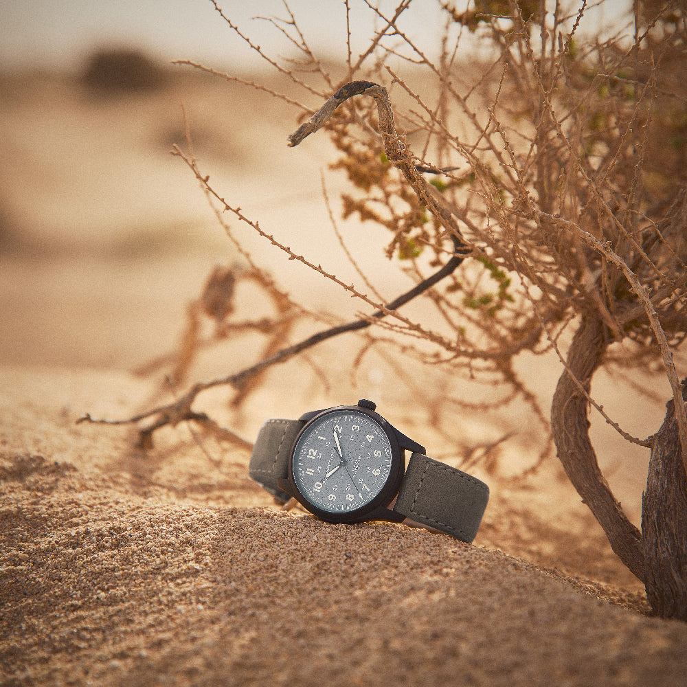 Relógio Hamilton Khaki Field H70215880 em Titânio Caqui 