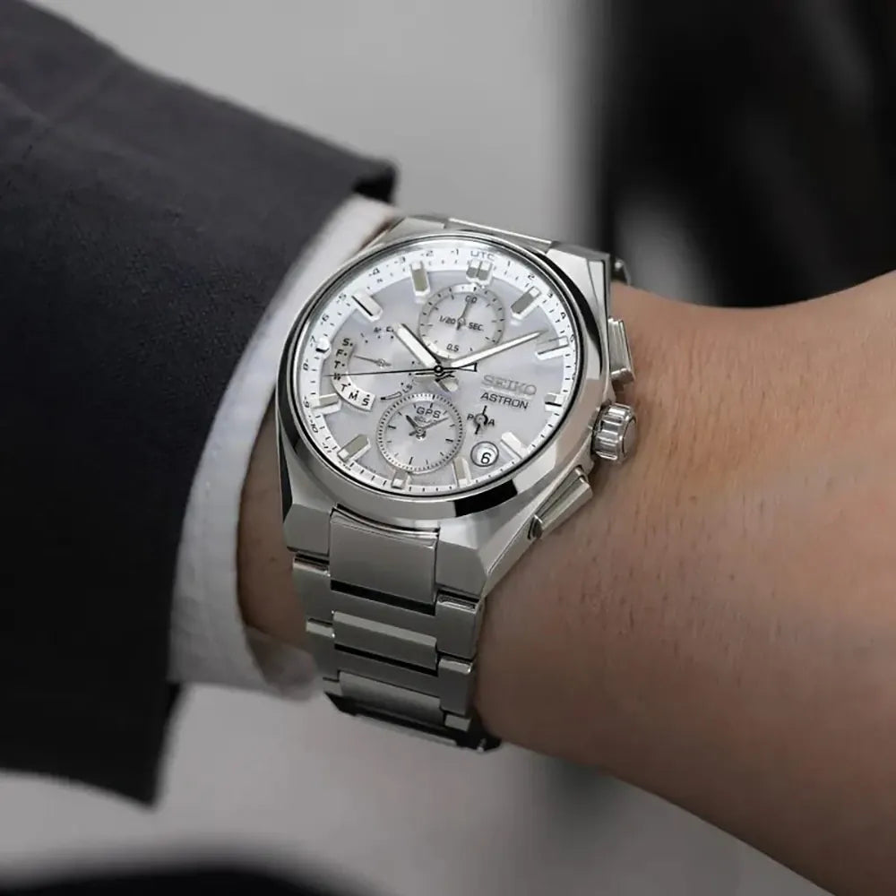 Relógio Seiko Astron SSH159J1 Astron 'Prata Maciça' 