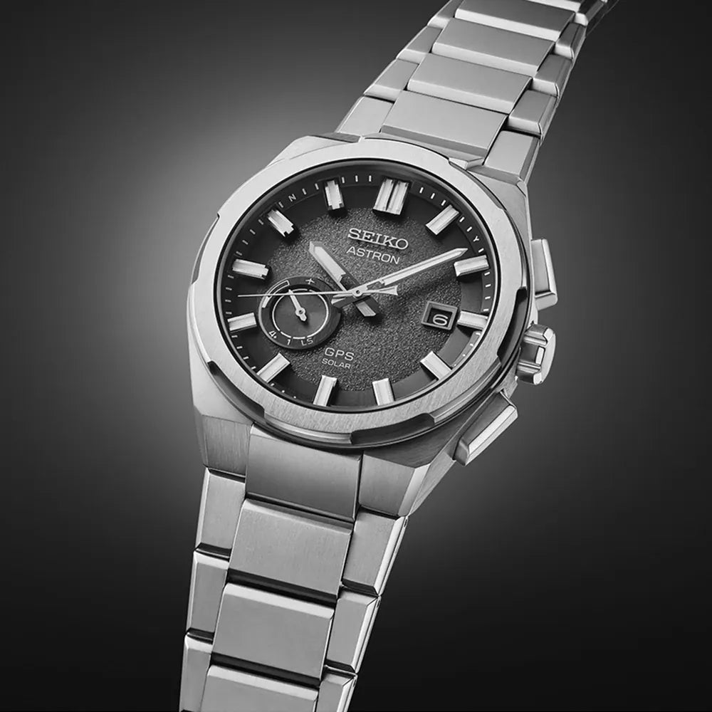 Relógio Seiko Astron SSJ025J1 Astron 'Moon' 