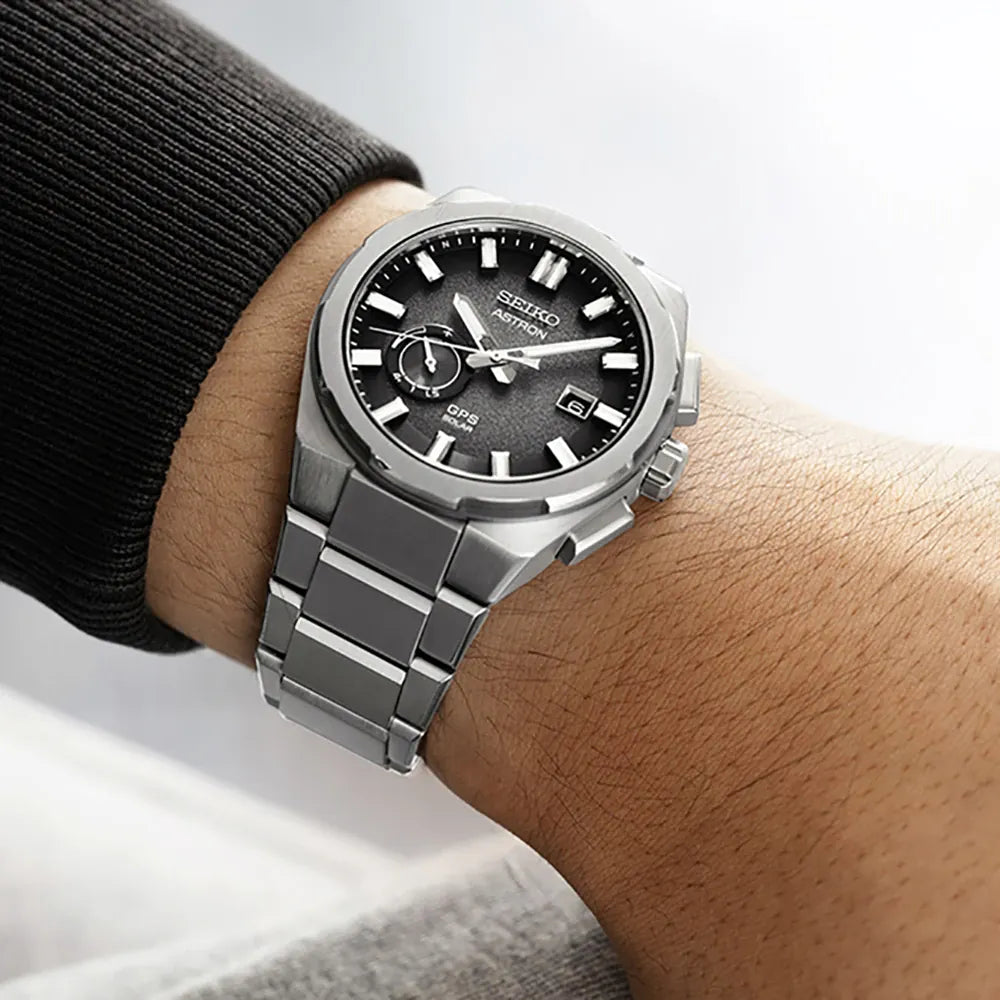 Relógio Seiko Astron SSJ025J1 Astron 'Moon' 